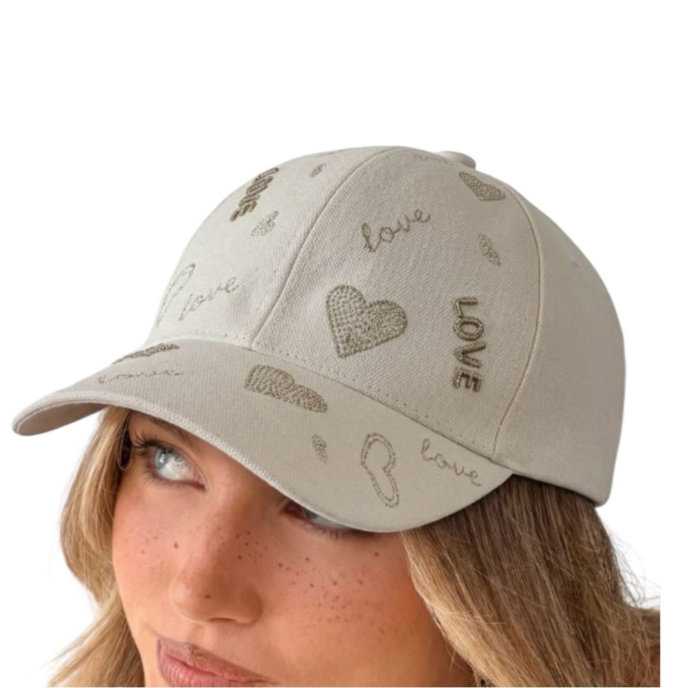 5250. Embroidered Heart and Love Beige Cap